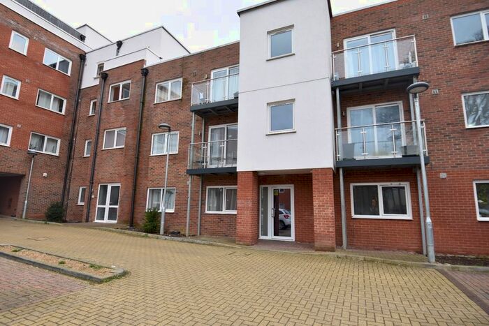1 Bedroom Flat To Rent In Dudley Street, Luton, Bedfordshire, LU2