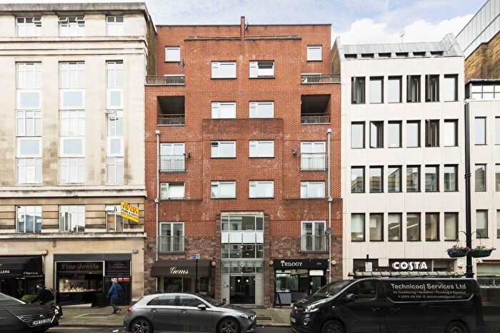 3 Bedroom Flat To Rent In Hatton Garden, Farringdon, EC1N