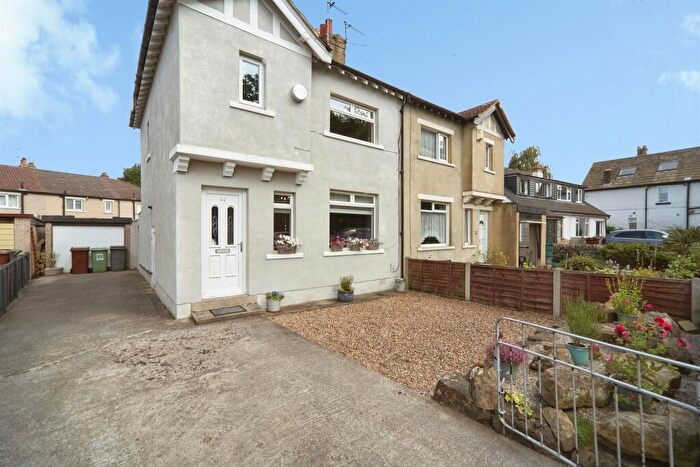 4 Bedroom Semi-Detached House For Sale In Ings Lane, Guiseley, Leeds, LS20
