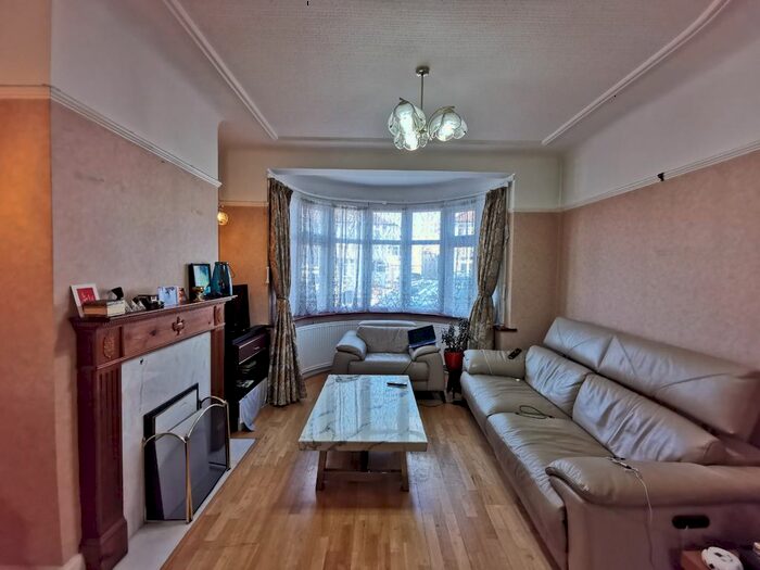 3 Bedroom Semi-Detached House To Rent In Clifton Avenue, Stanmore, HA7