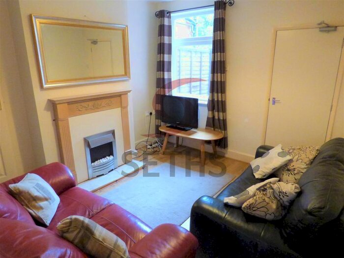 4 Bedroom Terraced House To Rent In Saxon Street, Leicester, LE3