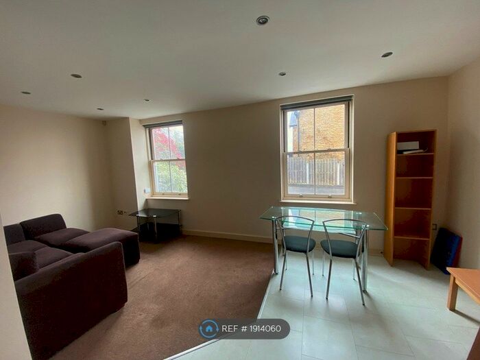 2 Bedroom Flat To Rent In Alpine House, Sheffield, S6