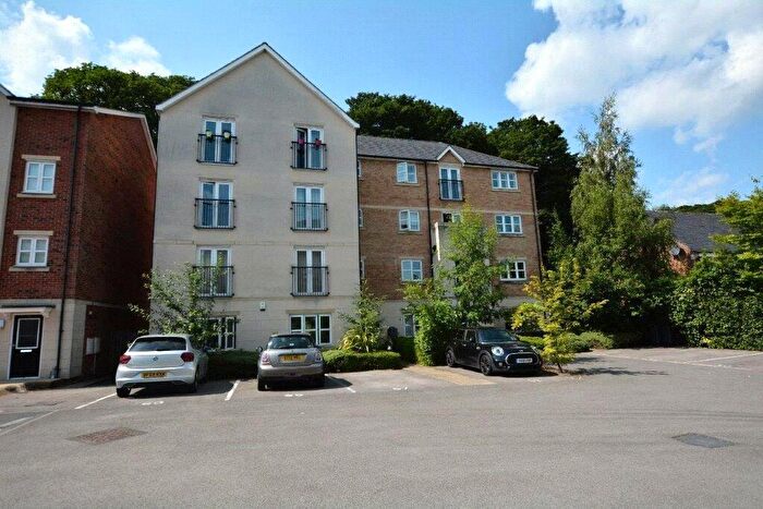 2 Bedroom Apartment To Rent In Montgomery Avenue, Leeds, LS16