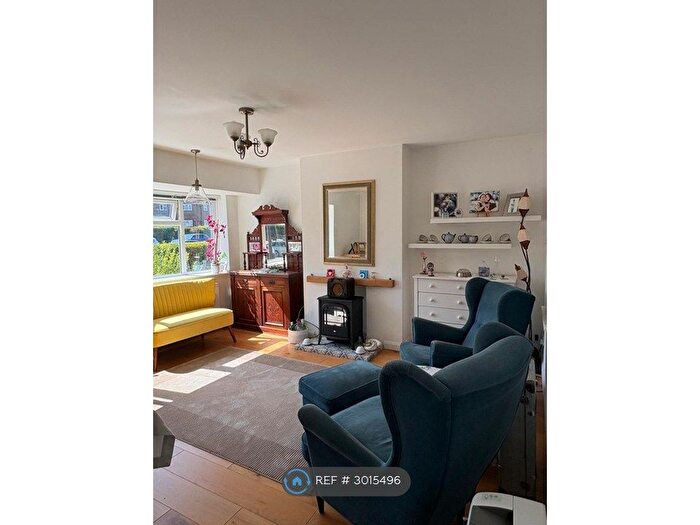 2 Bedroom Flat To Rent In Carden Hill, Brighton, BN1