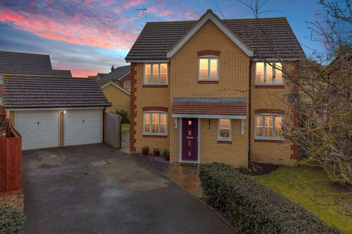 4 Bedroom Detached House For Sale In Cricketers Way, Chatteris, PE16