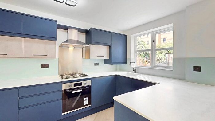 4 Bedroom Detached House For Sale In Plough Way, London, SE16