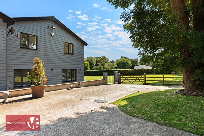 4 Bedroom House For Sale In Middle Street, Nazeing, EN9