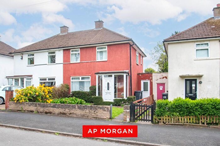 2 Bedroom Semi Detached House For Sale In Cofton Road, West Heath, Birmingham, West Midlands, B31