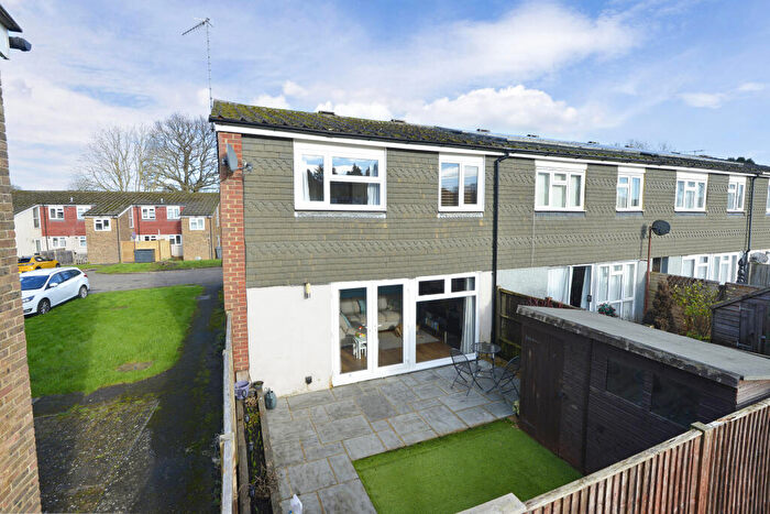 3 Bedroom End Of Terrace House For Sale In Cherry Tree Lane, Godalming, Surrey, GU7