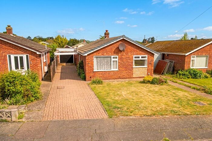 3 Bedroom Detached Bungalow For Sale In The Ridgeway, Norwich, NR1