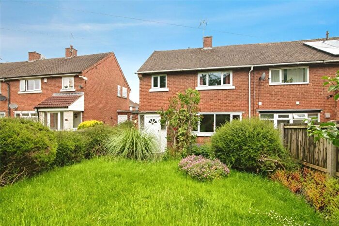 3 Bedroom Semi Detached House For Sale In Foxlydiate Crescent, Redditch, Worcestershire, B97