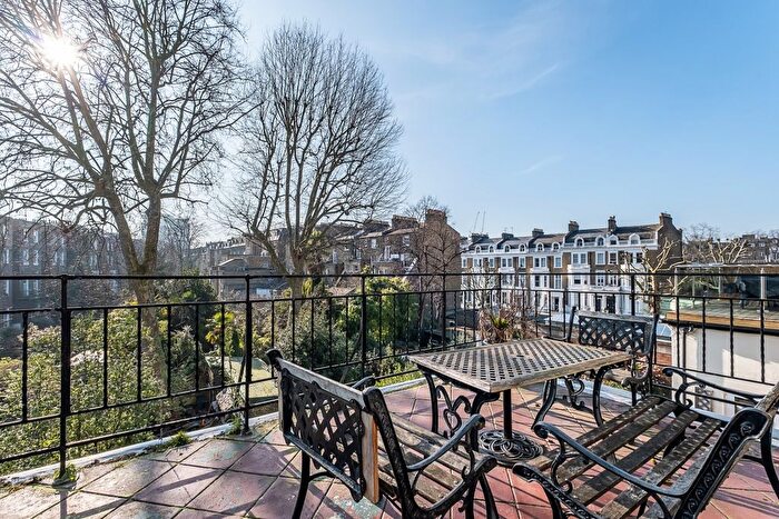 2 Bedroom Flat To Rent In Earls Court Road, London, SW5