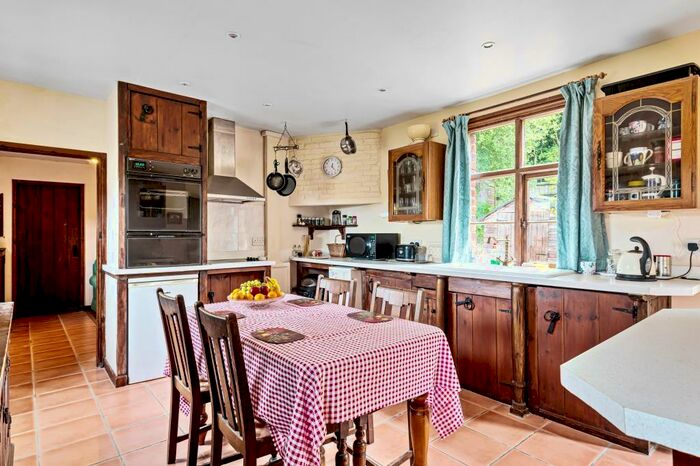 2 Bedroom Detached House For Sale In Knucklas, Powys, LD7