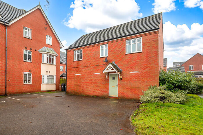 2 Bedroom Semi Detached House For Sale In Flaxley Road, Lincoln, Lincolnshire, LN2