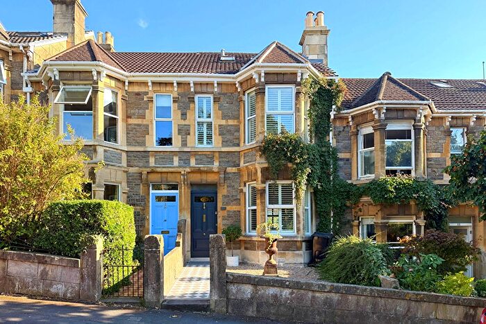 4 Bedroom Terraced House For Sale In Shakespeare Avenue, Bath, BA2