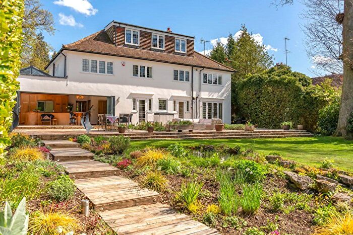 6 Bedroom Detached House For Sale In Hempstead Road, Watford, Hertfordshire, WD17
