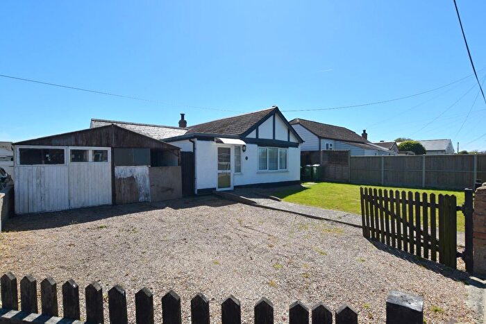 2 Bedroom Detached Bungalow For Sale In Tower Estate, Dymchurch, Romney Marsh, TN29