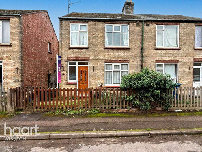 3 Bedroom Semi Detached House For Sale In Albany Road, Wisbech, PE13