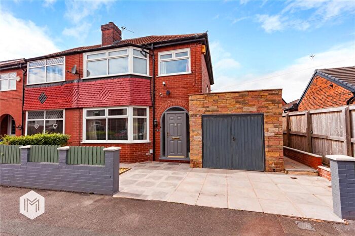 3 Bedroom Semi-Detached House For Sale In Egerton Road, Worsley, Manchester, M28