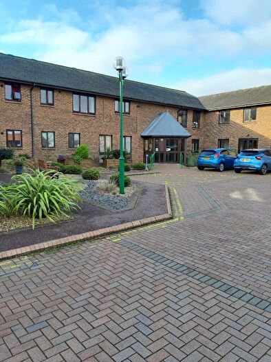 1 Bedroom Flat To Rent In Warwick Street, Daventry, Northamptonshire, NN11