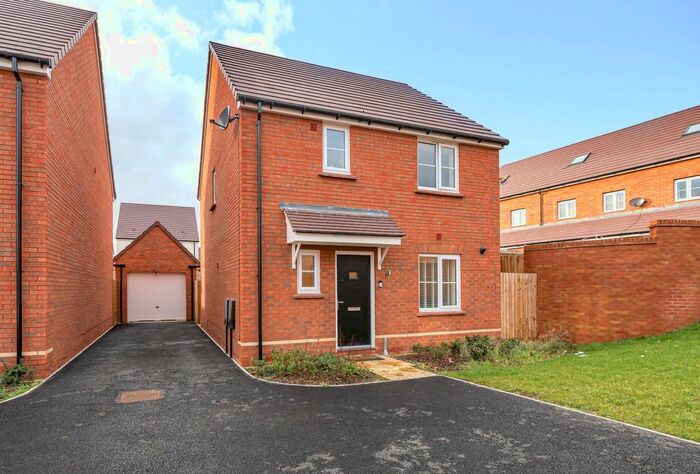 3 Bedroom Detached House For Sale In Natton Close, Pamington, Tewkesbury, Gloucestershire, GL20