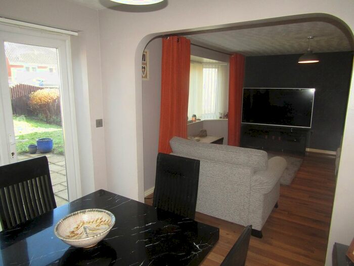 4 Bedroom Detached House For Sale In Parc Gilbertson, Gelligron