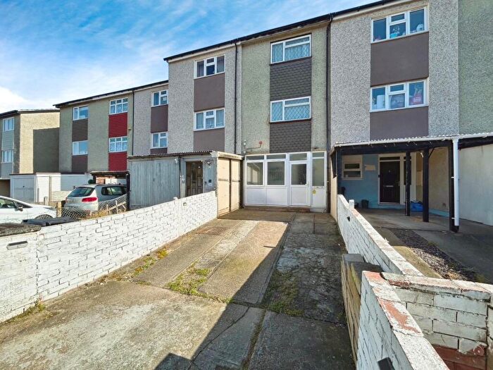 3 Bedroom House To Rent In Pitsea, Basildon, SS13