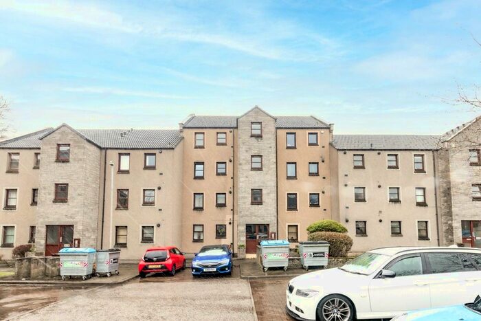 2 Bedroom Flat To Rent In Hutcheon Low Place, Aberdeen, AB21