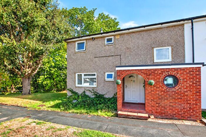 3 Bedroom End Of Terrace House For Sale In Abbotsbury, Bracknell, Berkshire, RG12