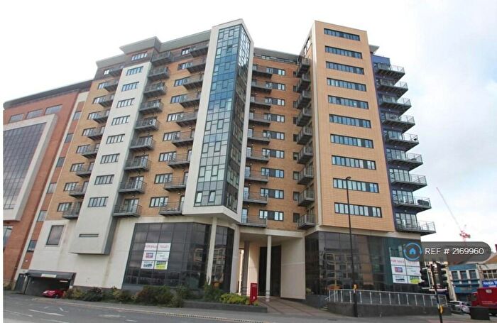 2 Bedroom Flat To Rent In The Bar, Newcastle Upon Tyne, NE1