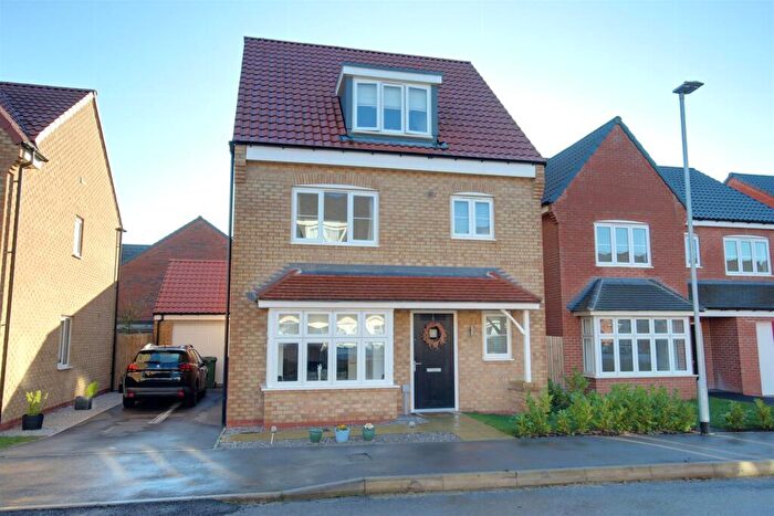 4 Bedroom Detached House For Sale In Dogrose Avenue, Beverley, HU17