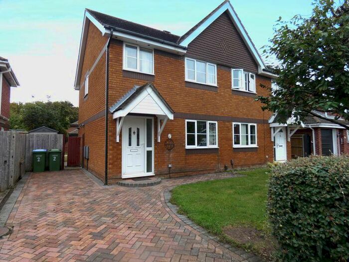 3 Bedroom Semi-Detached House To Rent In Jay Close, Stubbington, Fareham, PO14