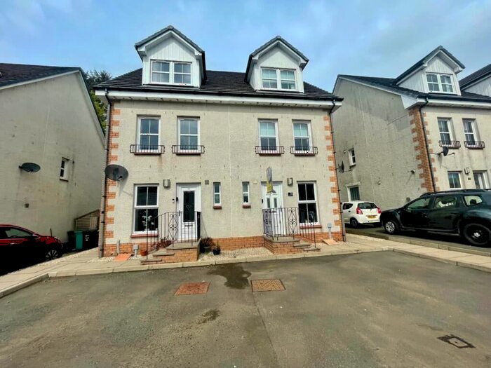 3 Bedroom Town House For Sale In Easterton Drive, Caldercruix, Airdrie, ML6