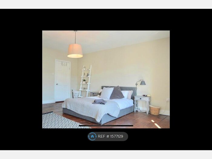 2 Bedroom Flat To Rent In Second Floor, Westbury-On-Trym, Bristol, BS9