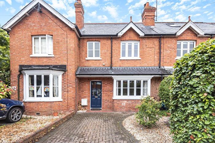 3 Bedroom Terraced House To Rent In Horseshoe Road, Pangbourne, Reading, Berkshire, RG8