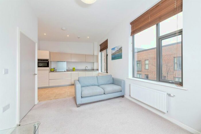 1 Bedroom Flat To Rent In Tilly Court, Canning Town, E16