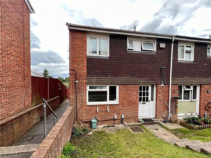 3 Bedroom End Of Terrace House To Rent In Clover Road, Guildford, Surrey, GU2