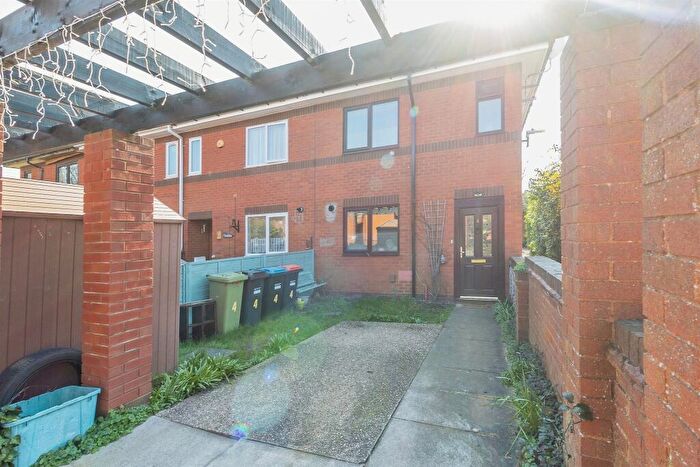 2 Bedroom End Of Terrace House For Sale In Tamarisk Court, Walnut Tree, Milton Keynes, MK7