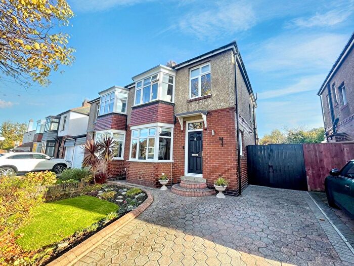 3 Bedroom Semi Detached House For Sale In West Avenue, South Shields, NE34