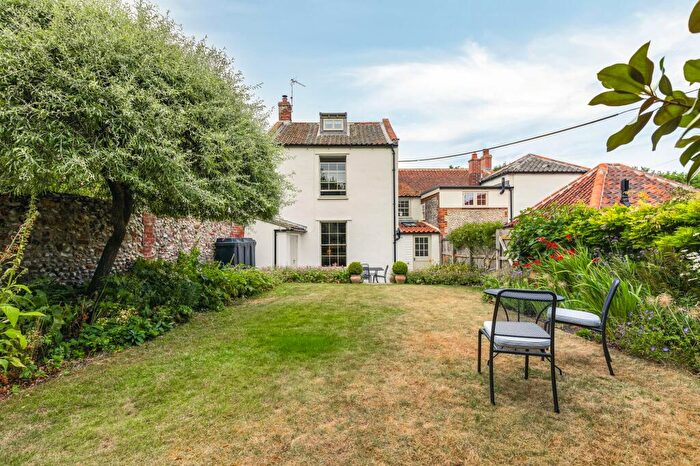 3 Bedroom Terraced House For Sale In Beautifully Presented Period Home In Blakeney, NR25