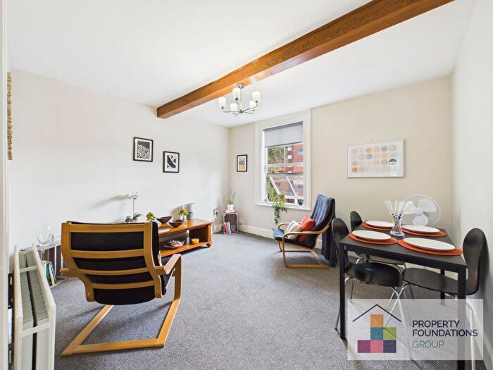 2 Bedroom Flat To Rent In Howard Street, Reading, RG1
