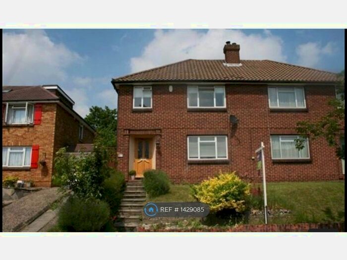 3 Bedroom Semi-Detached House To Rent In Orpington, Orpington, BR6
