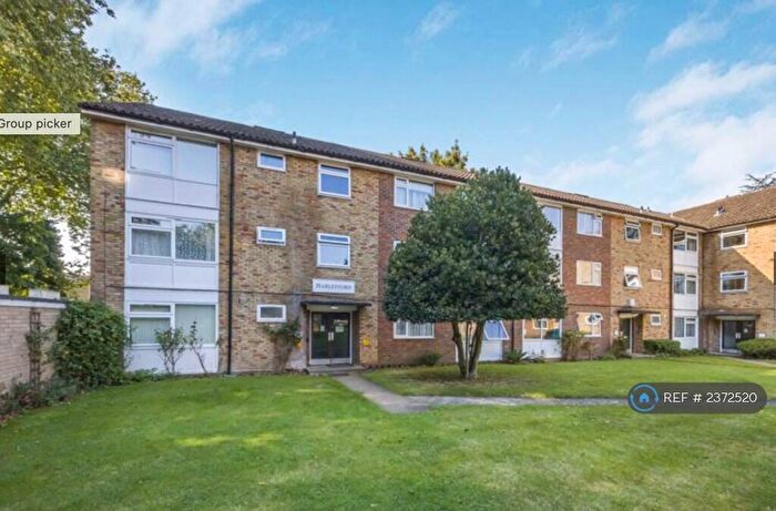 Studio To Rent In Upper Park Road, Bromley, BR1