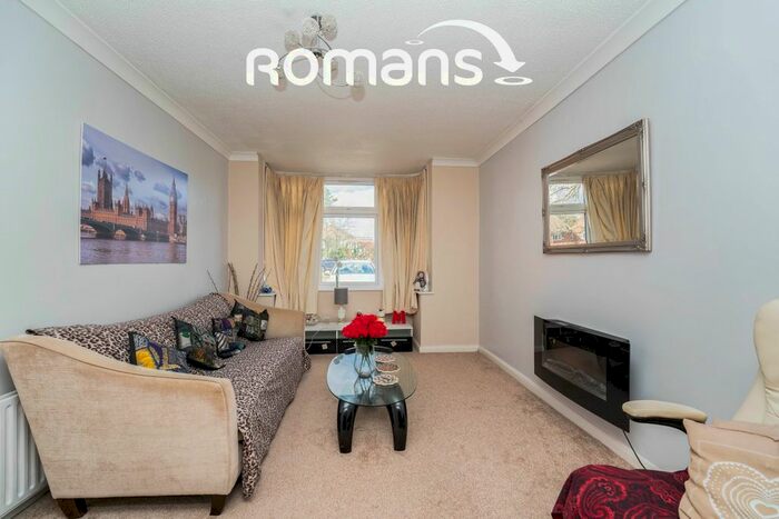 3 Bedroom End Of Terrace House To Rent In Long Lane, Hillingdon, Uxbridge, UB10