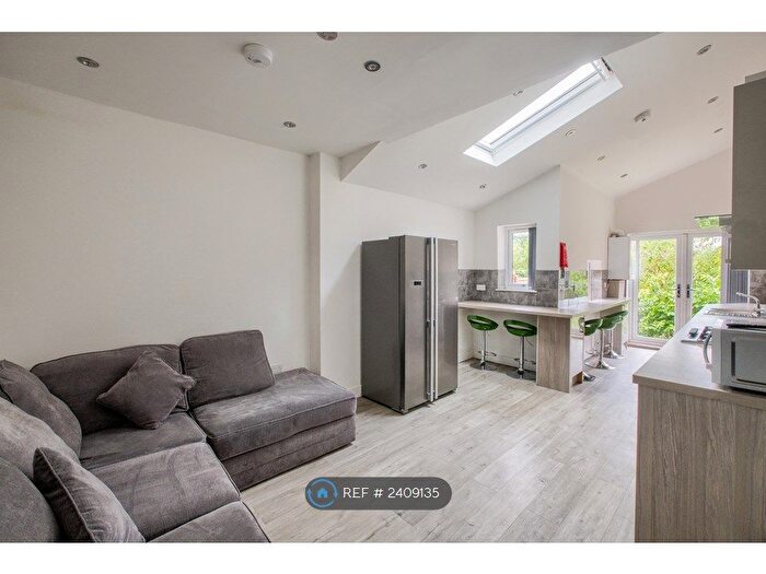 4 Bedroom Terraced House To Rent In Terry Road, Coventry, CV1