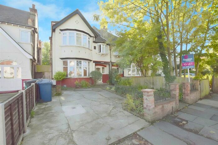 2 Bedroom Flat To Rent In Manor View, London, N3