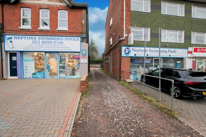 2 Bedroom Flat To Rent In Hursley Road, Chandler's Ford, Eastleigh, SO53