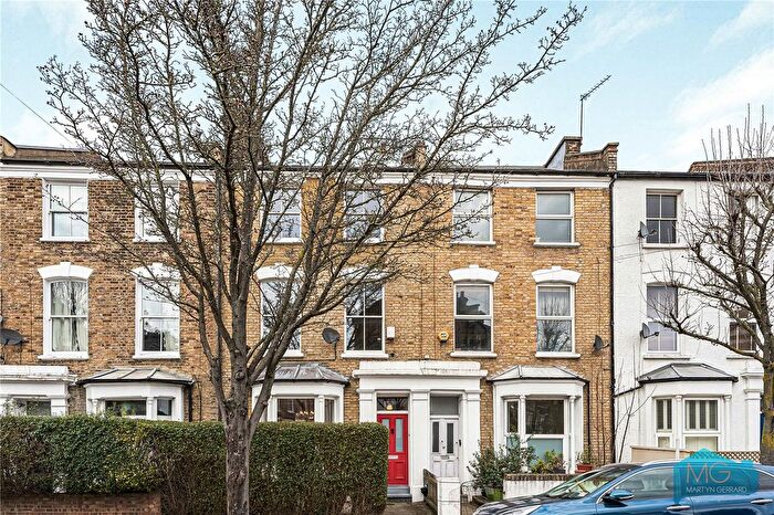 4 Bedroom Terraced House For Sale In Bryantwood Road, London, N7