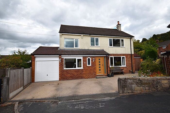 4 Bedroom Detached House For Sale In Scott Close, Macclesfield, SK10