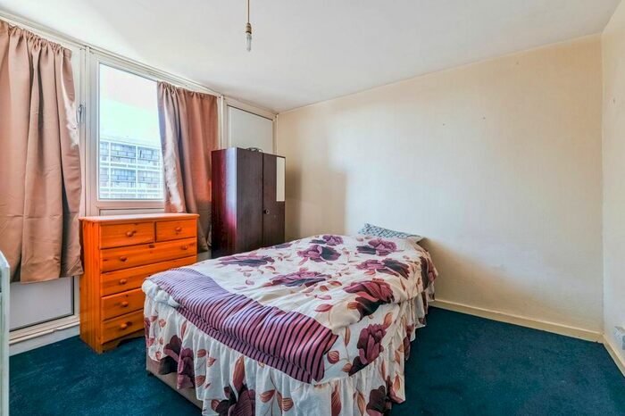 2 Bedroom Flat To Rent In Kettleby House, Brixton, London, SW9